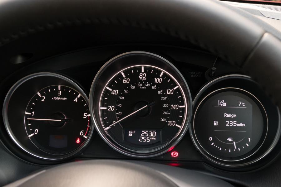  Mazda CX-5 2015 года  (UK) (фото 23 из 28)